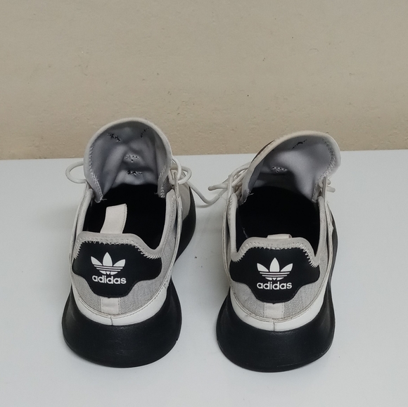 Shoes - Picture 3 of 4